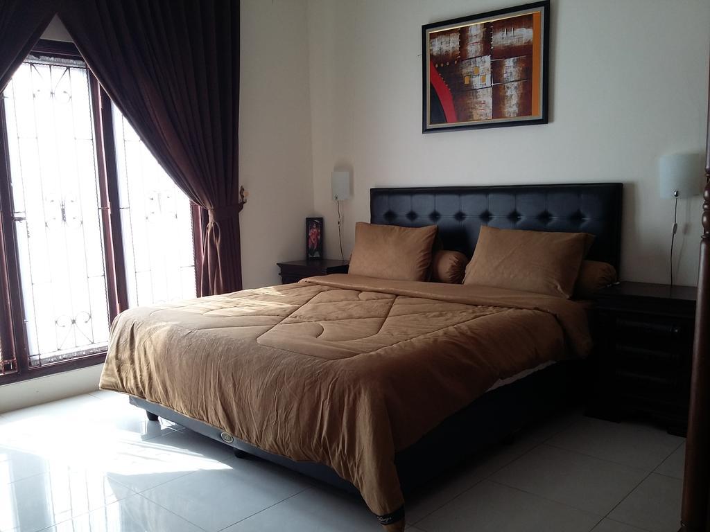 Villadevi Pangandaran Room photo