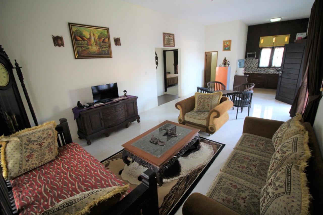 Villadevi Pangandaran Exterior photo